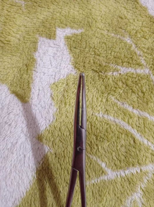 новый медицинский зажим ножницы