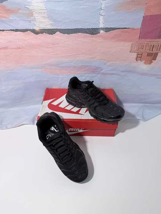 Air Max TN Plus Black R.42