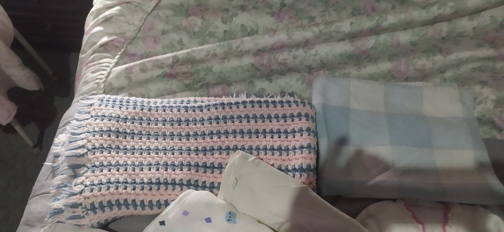 Vendo roupa de bebé menina