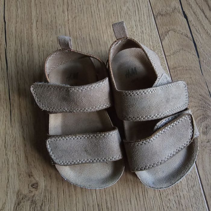 Sandałki hm 18 19 20