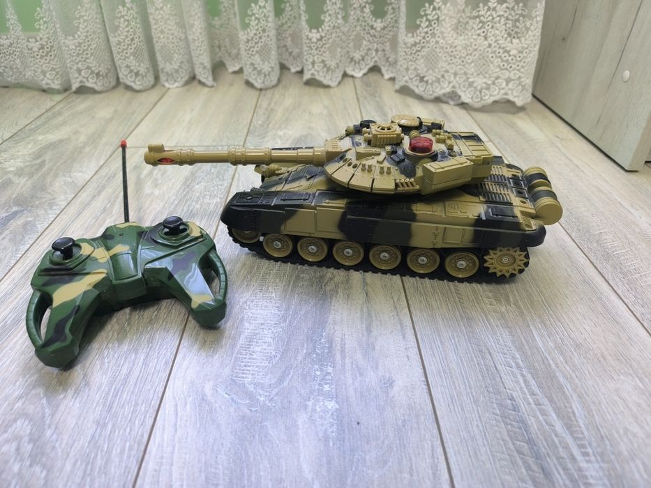 Танк на радіокеруванні