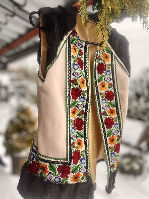 Камізелька, сердак вишитий