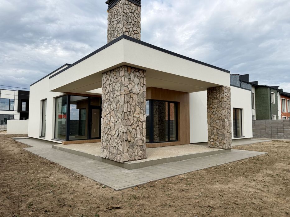 Продаж неймовірного 3к окремостоячого будинку у престижному районі міста