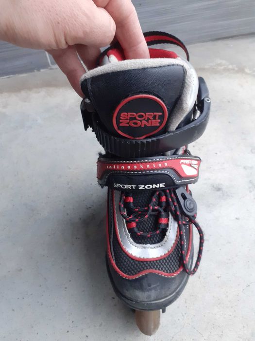 Par de Patins em linha (tamanho 27-30) + kit de proteção Bone Shieldz