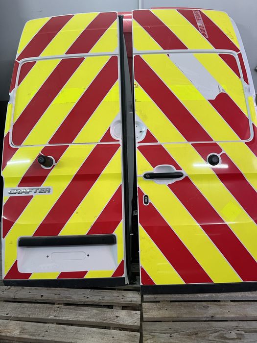 Двері задні в зборі 907,910. Крафтер