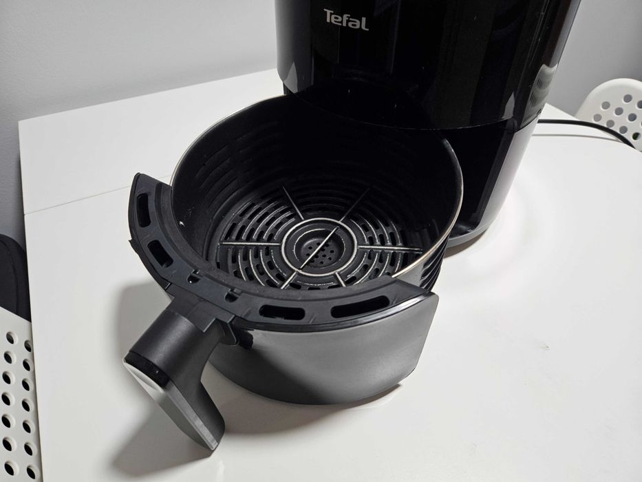 Airfryer Fritadeira Tefal - compacta e económica