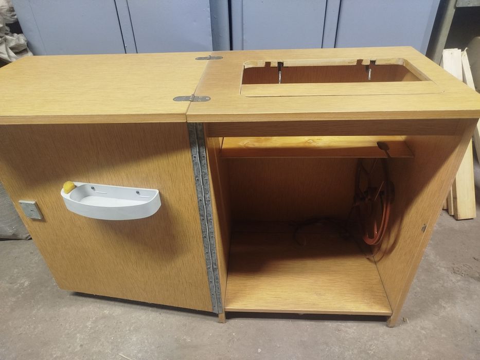 PRL szafka meble antyk