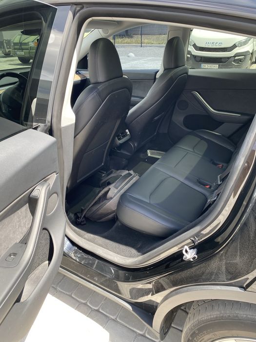 Продам Tesla model Y 2023 82kw long range