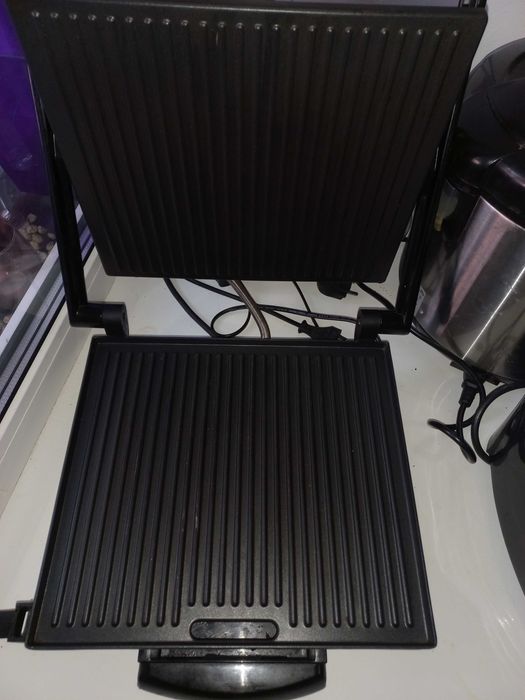 Электрогриль Tefal GC241D Panini Grill