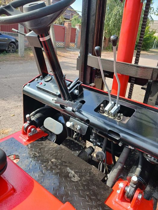 Продам погрузчик Balkankar Dv 1793