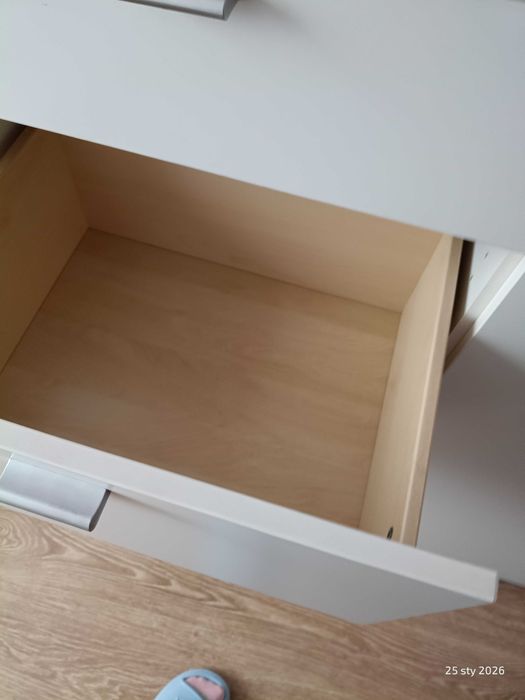 Biała komoda z półkami i szufladami- świetny stan!