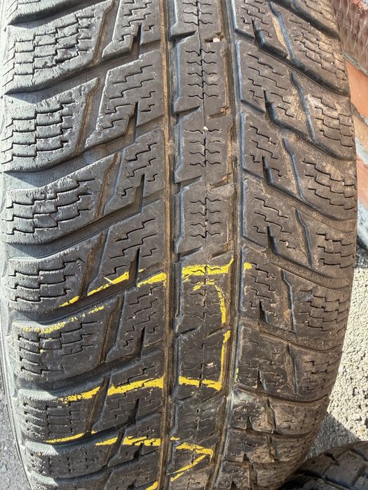 Шини Nokian та Шини Vredestein 225/65 R17 4шт