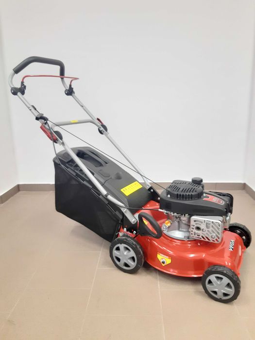 Kosiarka spalinowa do pchania Grass WR65763K Vega LONCIN 123cm3 40cm
