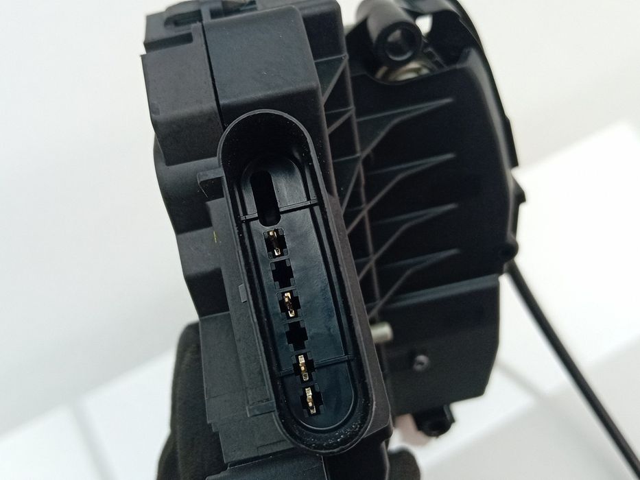 Fechadura / fecho porta trás direito FORD Tourneo Courier Kombi I