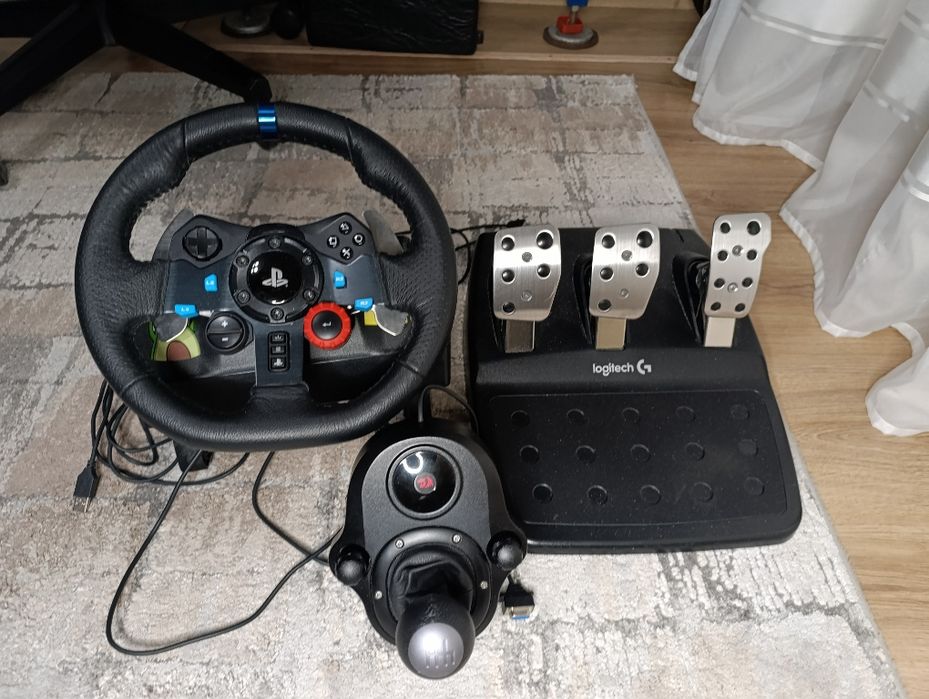 Ігровий руль Logitech