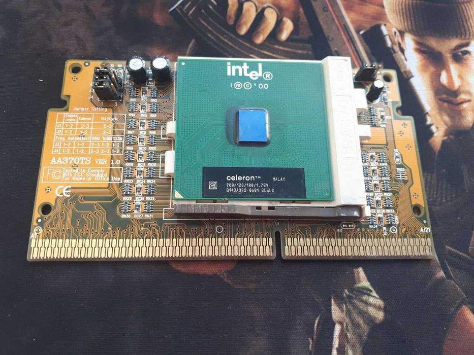Перехідник з PGA370 на Slot 1 AA370TS Ver 1.0 +Intel Celeron 900 SL5LX