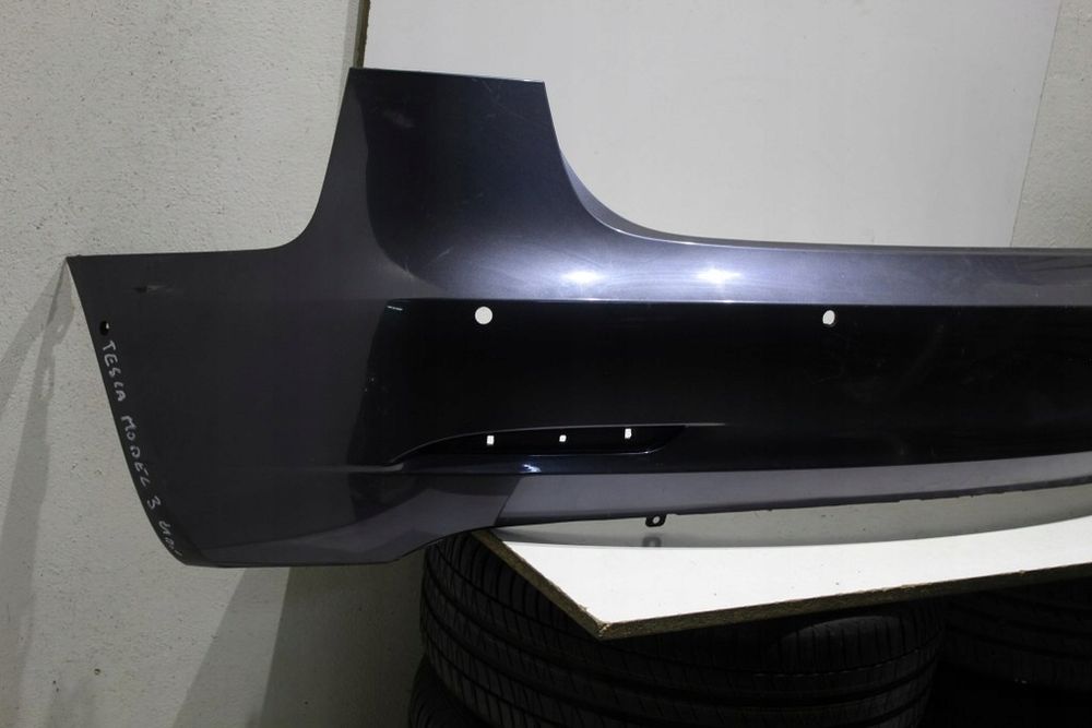 tesla model 3 zderzak tył tylny ładny