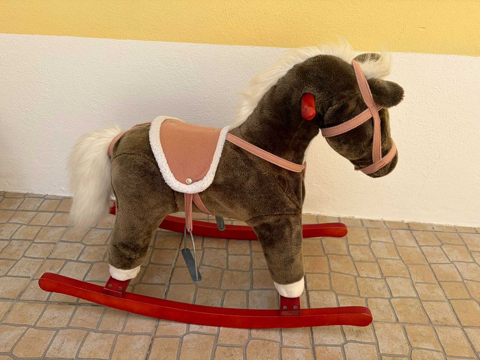 Cavalo Madeira Baloiço