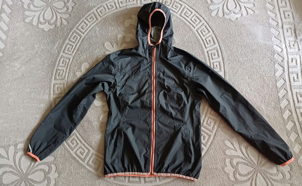 Дождевик-ветровка на девочку