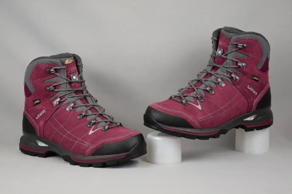 Ботинки женские треккинговые Lowa Vantage Gtx Gore-Tex Mid  (38-39 р)