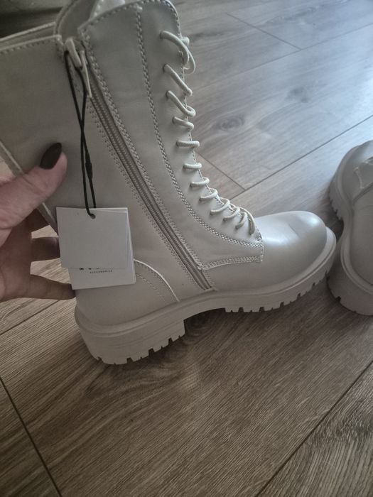Botki trapery Mohito 37 wiązane