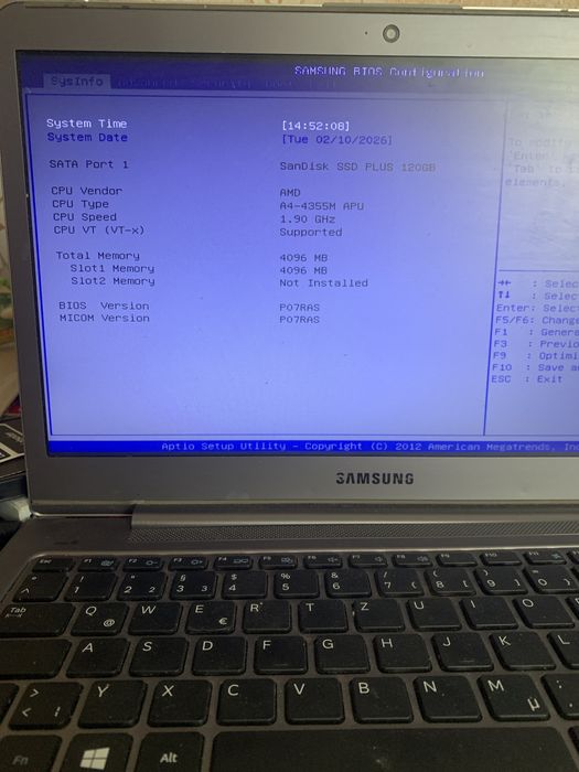 Ноутбук самсунг в доброму стані