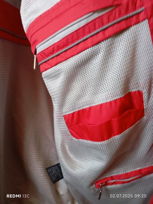 Куртка спортивна унісекс розмір М-L