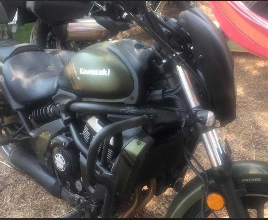 Kawasaki Vulcan S (2018) – Pronta a Viajar (64.000 km) + Extras