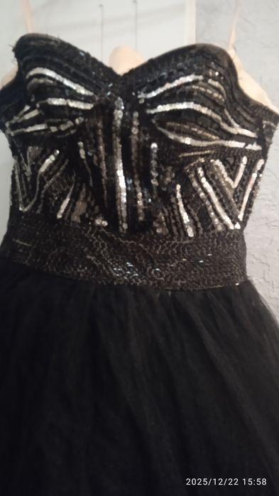 Вечернее платье, с вышивкой бисером