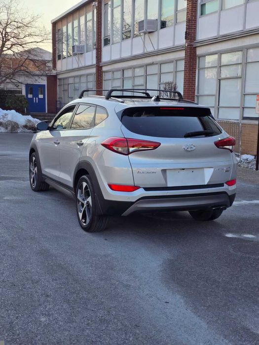 Hyundai Tucson Limited      2016
