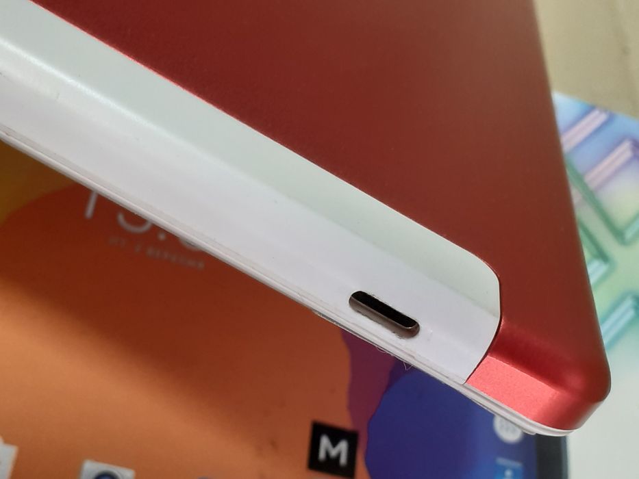 Планшет 10 Дюймів "Asus"