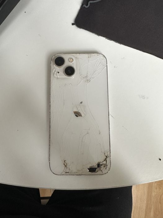 Vendo iPhone 13 128GB