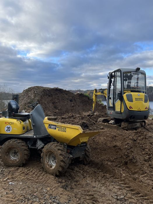 Czarnoziem piasek kruszywo minikoparka transport