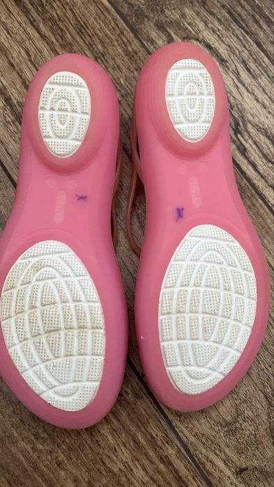 Женские босоножки Crocs W 6