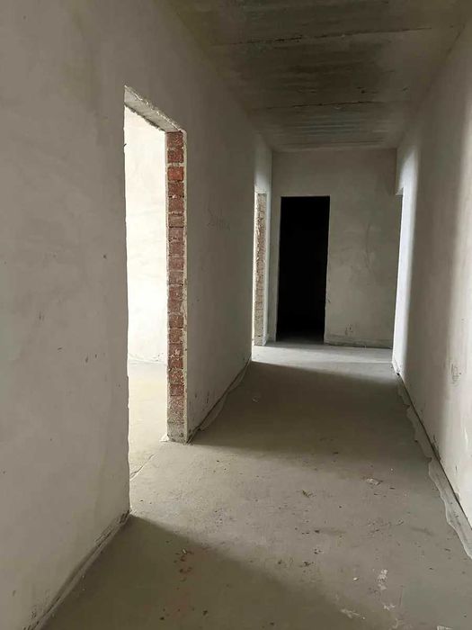 Продається 2 кімнатна квартира . Постанови