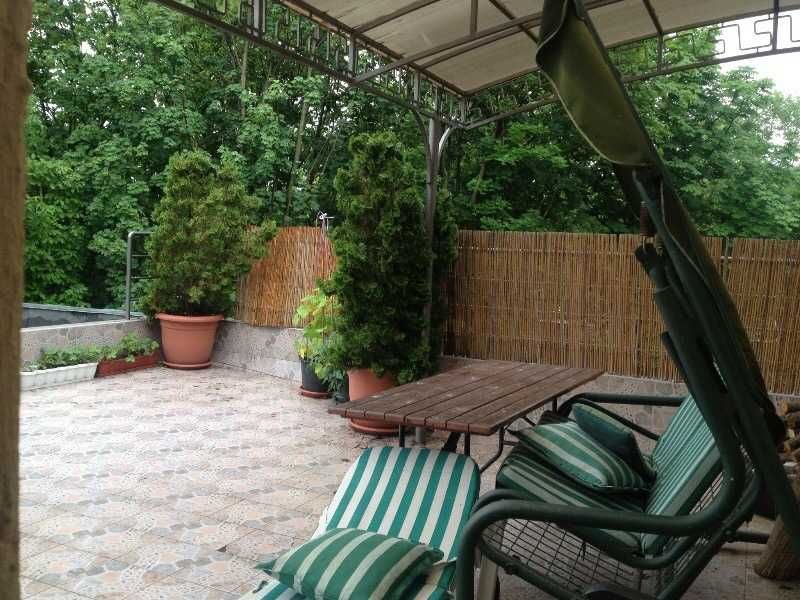 Продам коттедж  возле моря