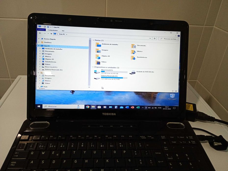 Vendo portátil Toshiba