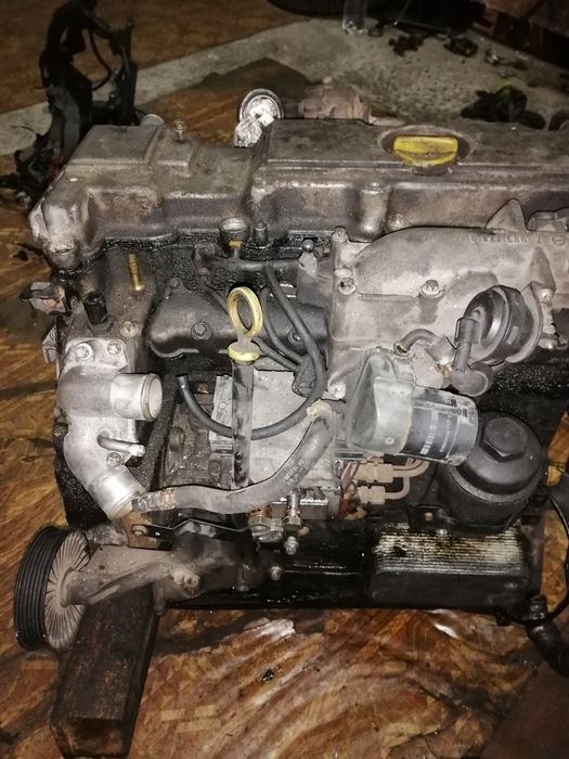 Опель  зафіра 2.2 dti двигун на запчастини