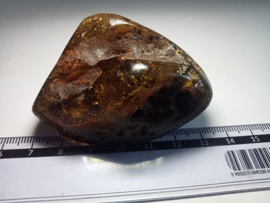 Naturalny bałtycki bursztyn 33g.