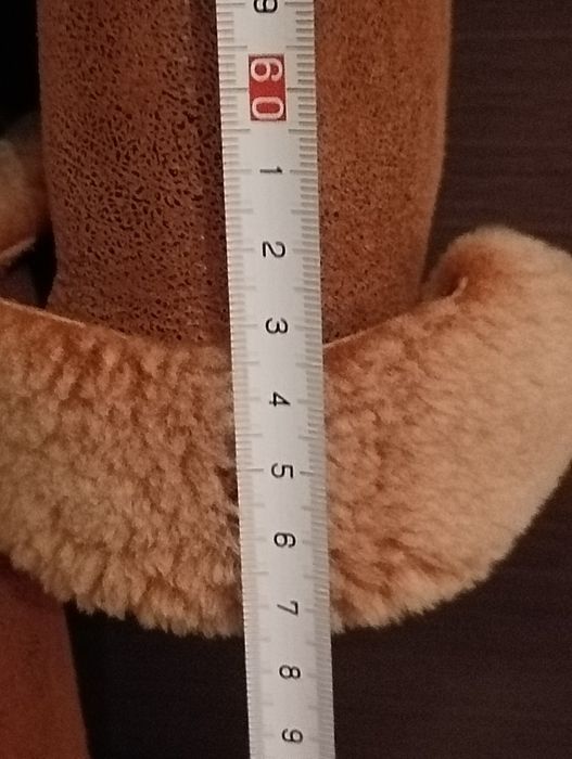 Продаётся дублёнка женская