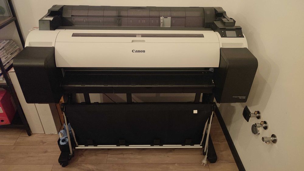 Ploter kolorowy ImagePROGRAF CANON TM-300 jak nowy z podstawą(komplet)