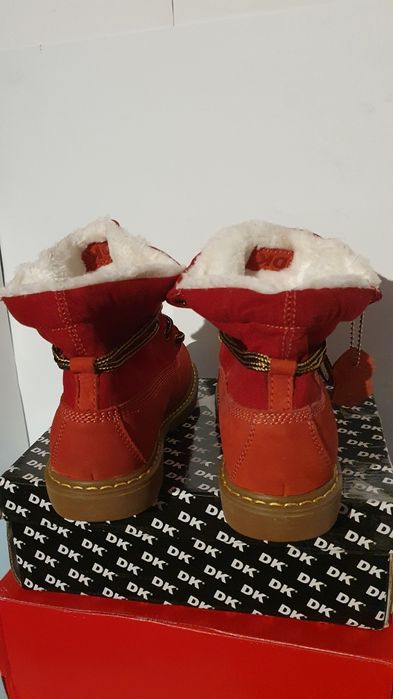 Śniegowce nowe damskie w modnym kolorze Rozmiar 39