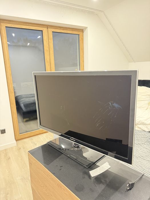 Telewizor samsung FULL HD 40 Cali