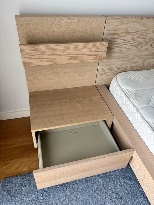 Cama de casal Malm Ikea + mesas + estrado + colchão