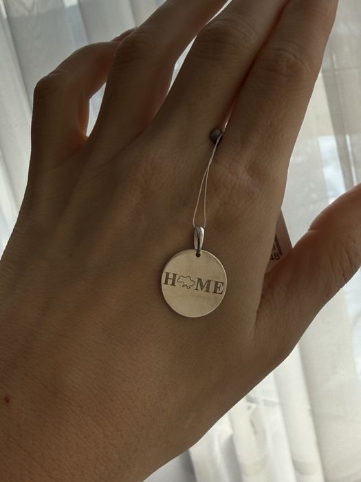 Кулон моентка срібна 925 проби.