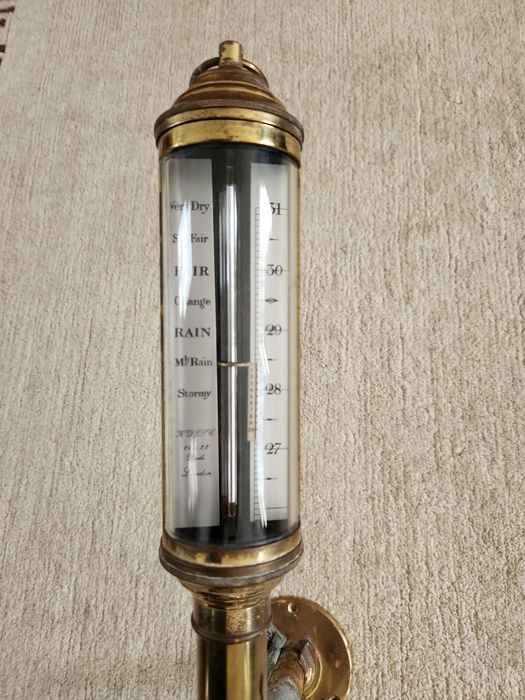 Barómetro de navio vintage