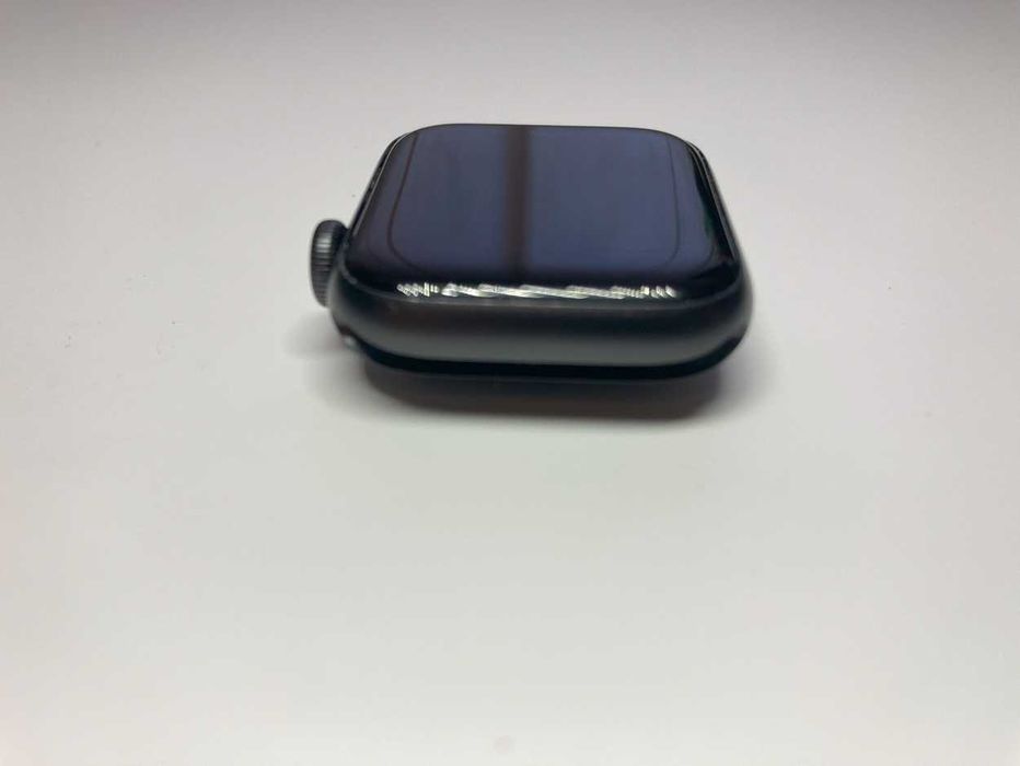 Apple Watch SE black 40мм, гарний стан, оригінал.