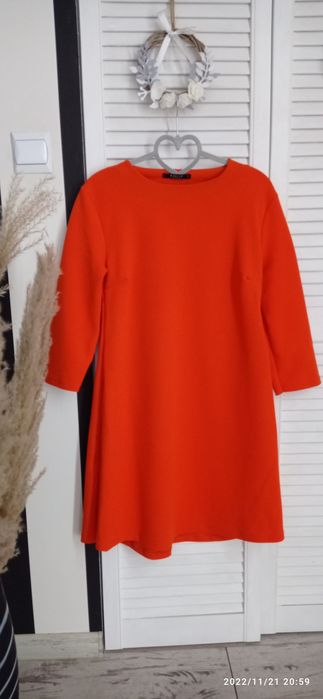 Piękna trapezowa sukienka 36 Mohito