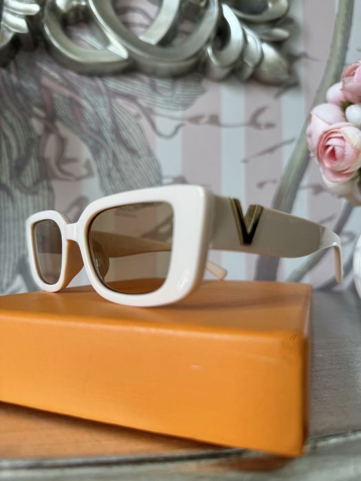 Okulary słoneczne damskie V beżowe