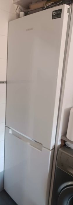 Frigorífico combinado Samsung em bom estado
